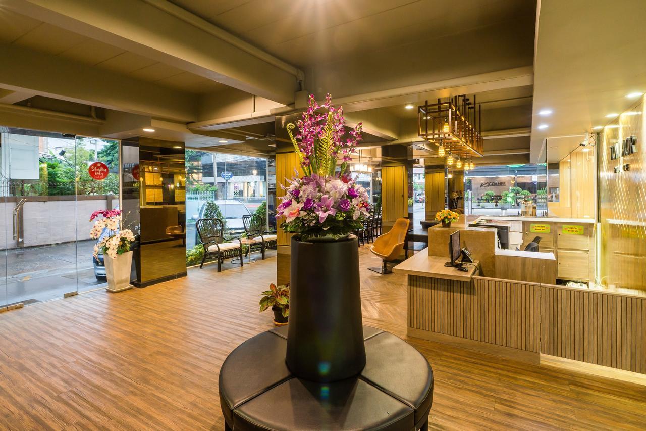 Ton Aor Place Hotel Bangkok Exterior foto
